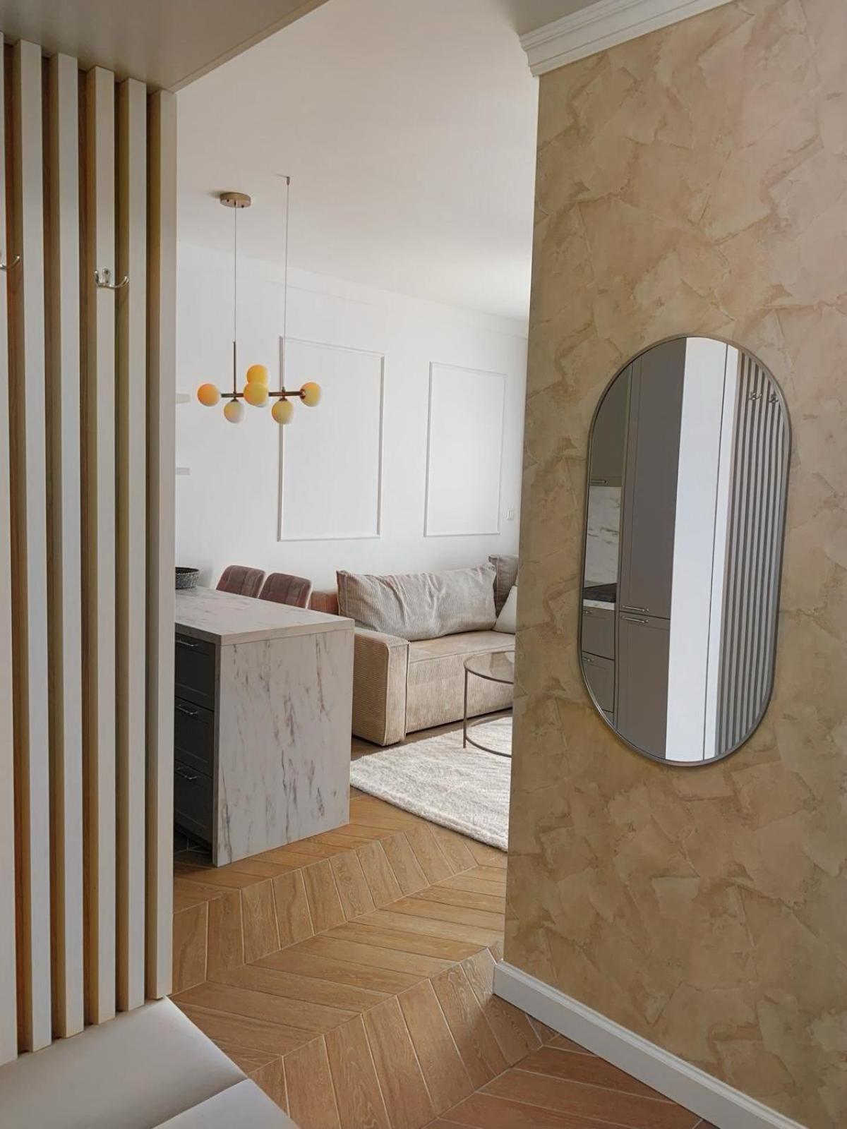 Apartament Paryska Еленя-Гура Экстерьер фото