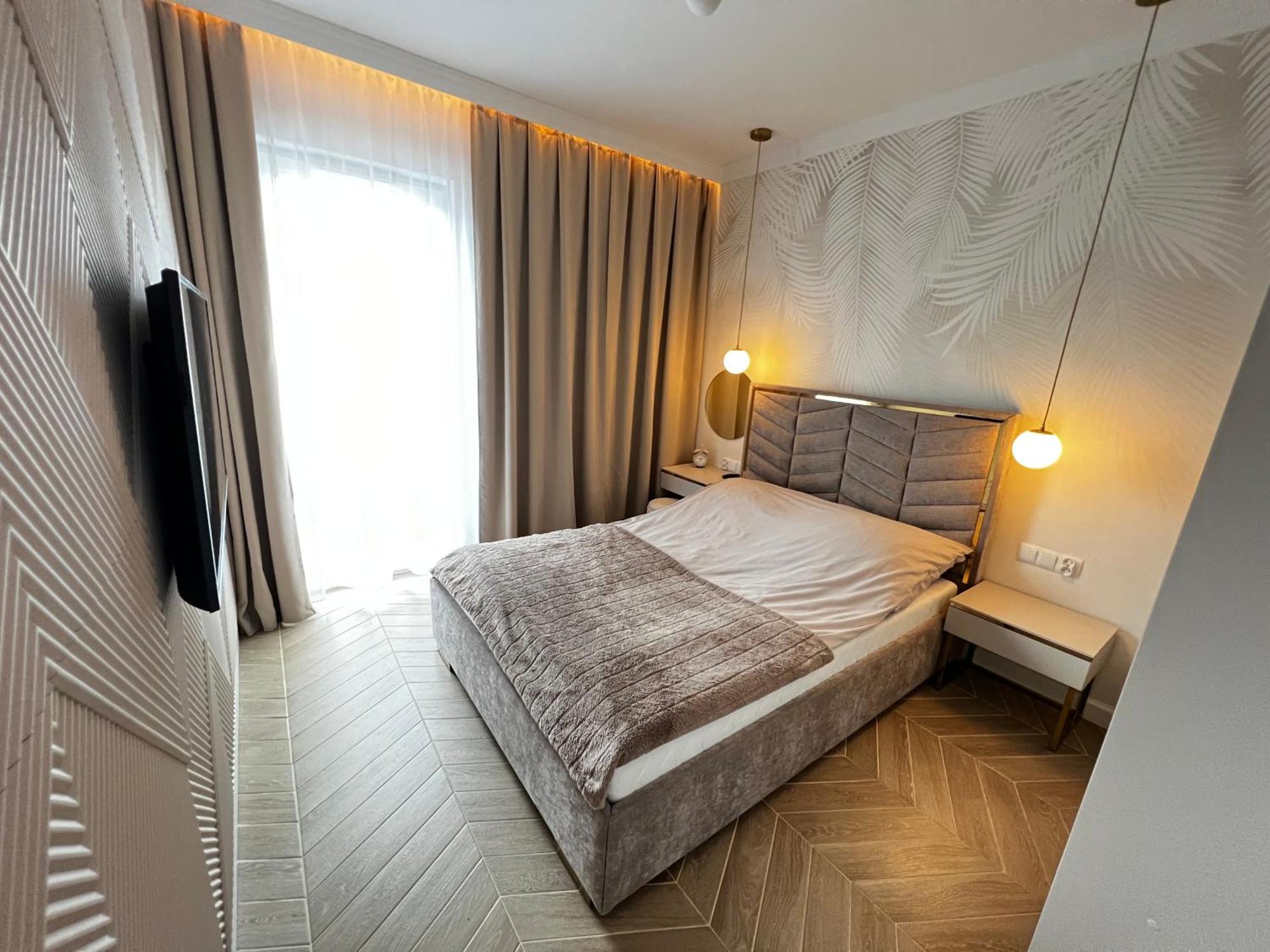 Apartament Paryska Еленя-Гура Экстерьер фото